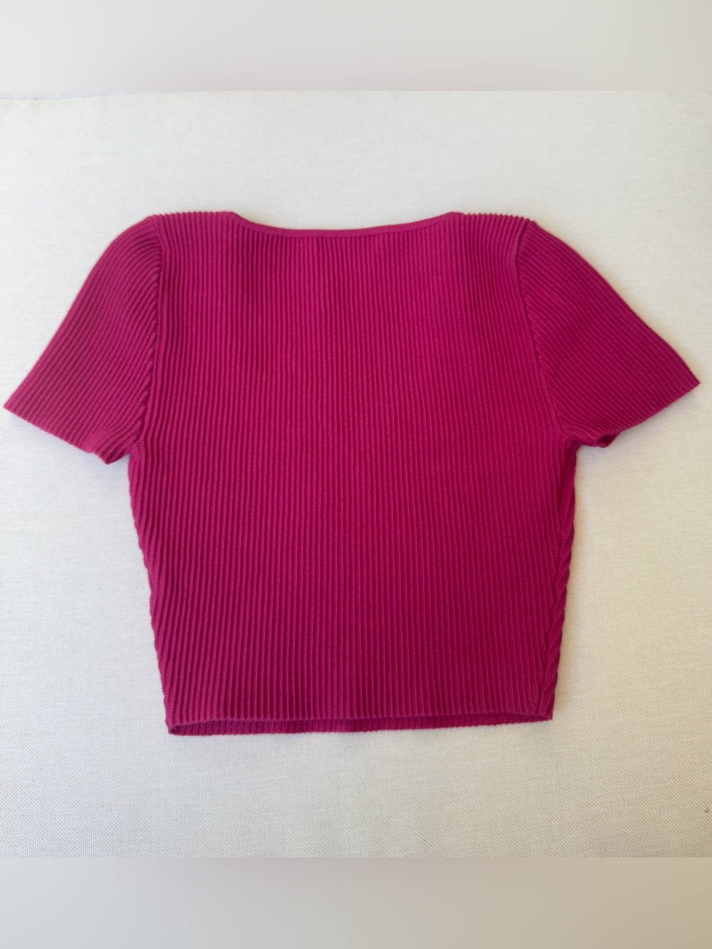 Babaton Aritzia Sculpt Knit Squareneck Cropped Top Fuchsia XS - Picture 2 of 3